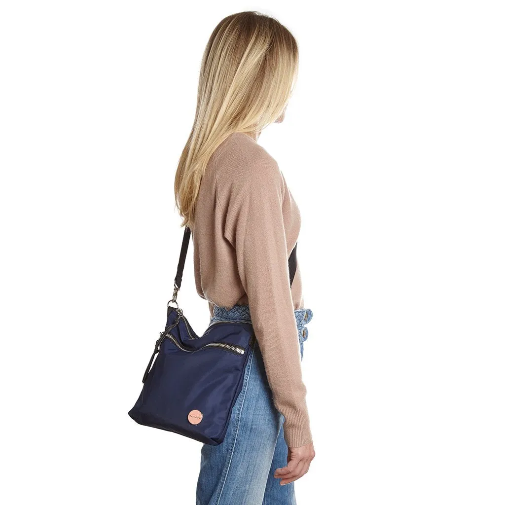 amuse - medium crossbody bag