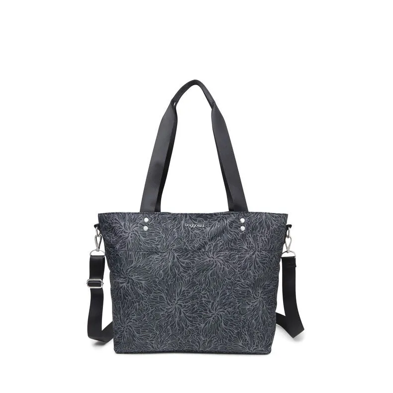 Baggallini Medium Carryall Tote